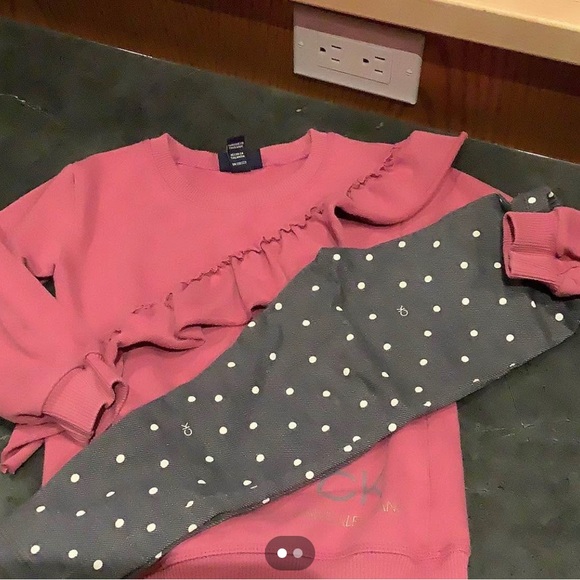 Calvin Klein Pink and Gray Kids Matching Set - Picture 1 of 2